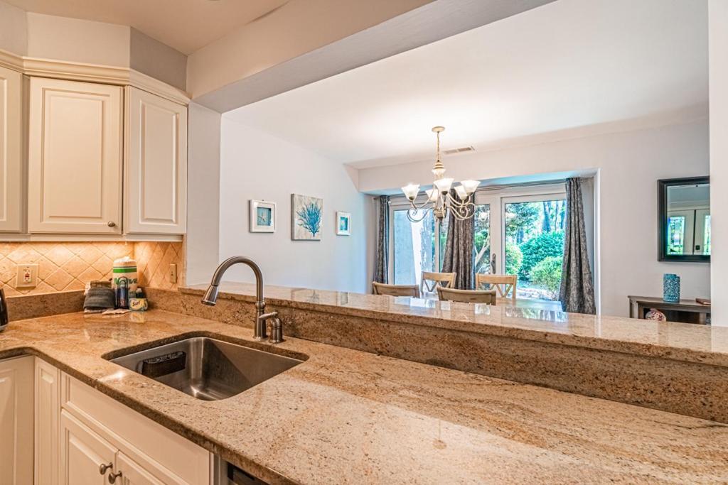 Villa Pet Friendly! 503 Plantation Club Walk To Pool Sleeps 6 Sea Pines Hilton Head Island Exterior foto