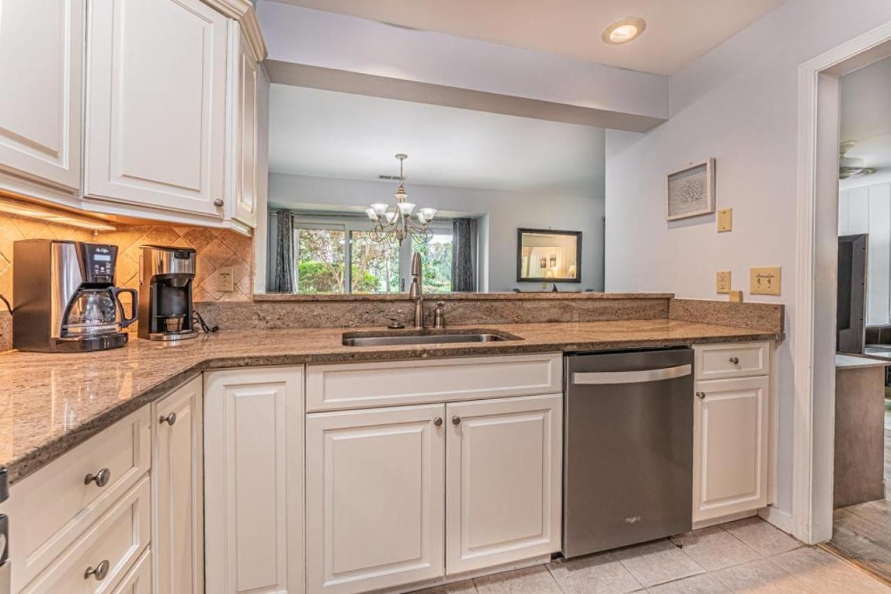 Villa Pet Friendly! 503 Plantation Club Walk To Pool Sleeps 6 Sea Pines Hilton Head Island Exterior foto
